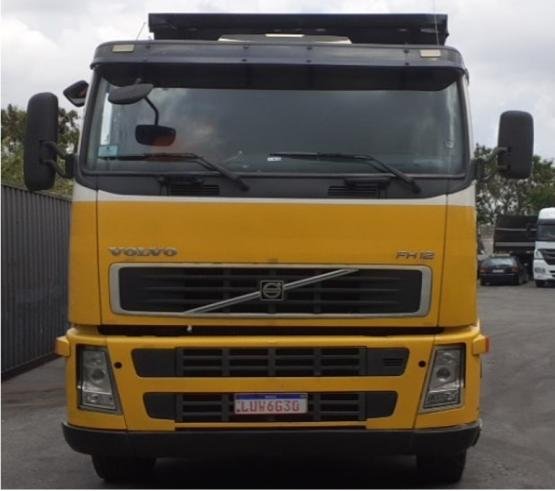 Caminhão Volvo Amarelo Roubado